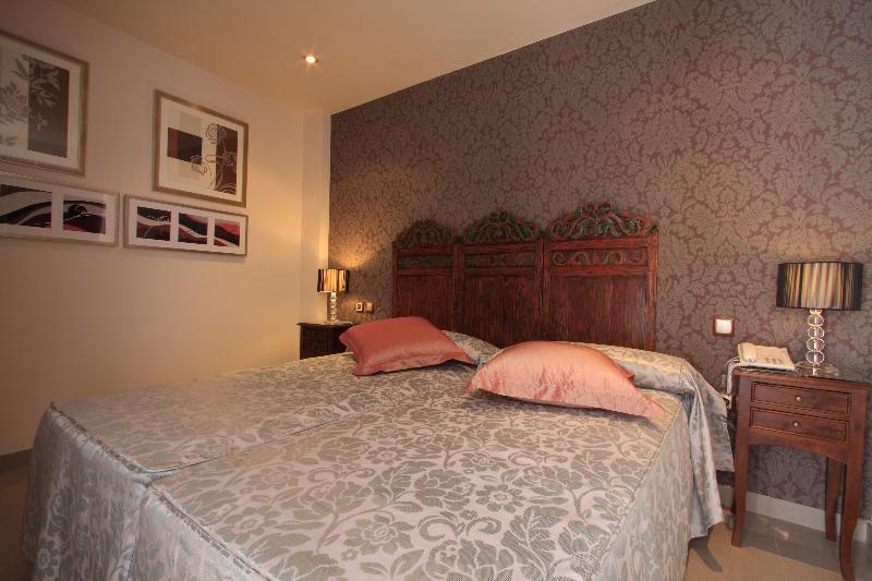 Casa Banos De La Villa ปรีเอโก เด กอร์โดบา ภายนอก รูปภาพ